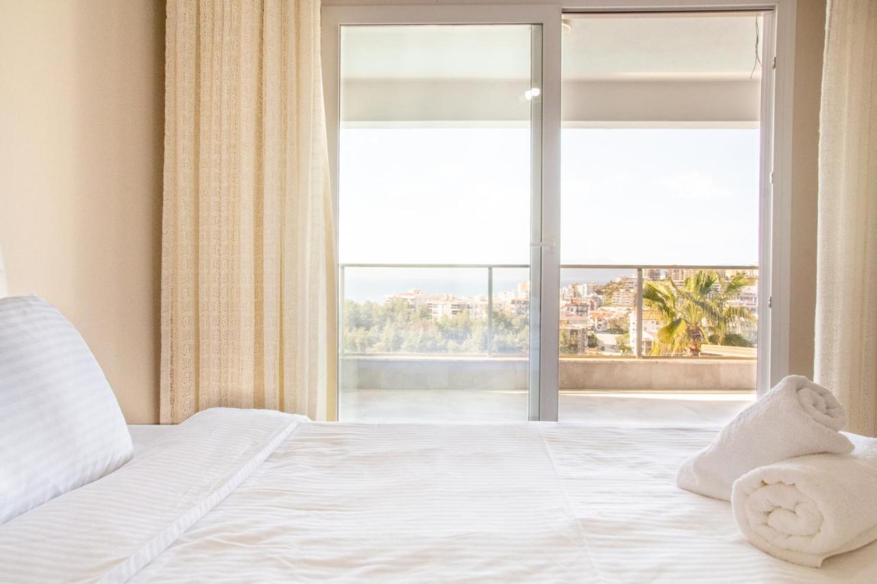 Spacious Perfect Flat With Private Pool Apartment Kusadasi