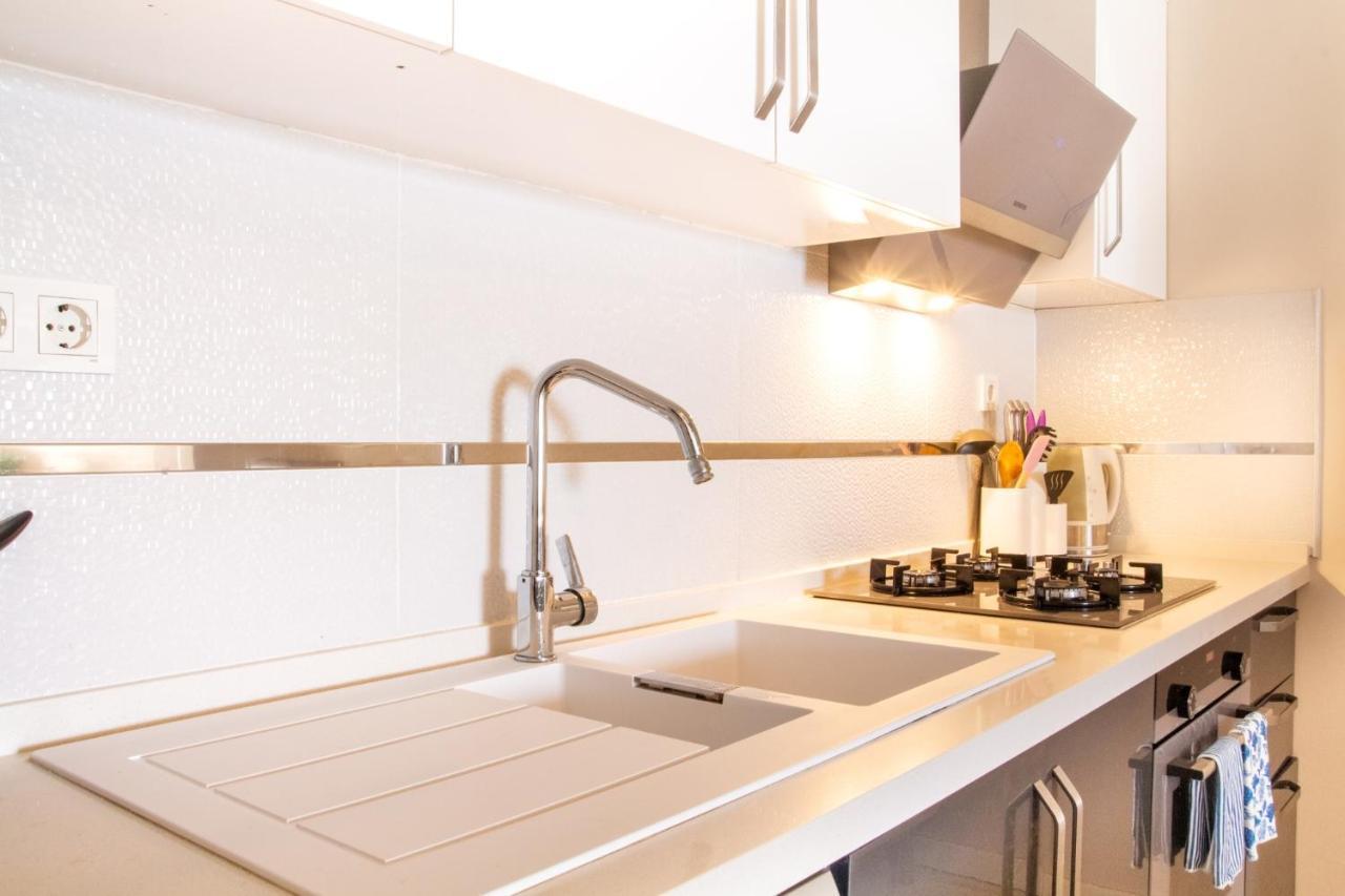 Spacious Perfect Flat With Private Pool * Kusadası