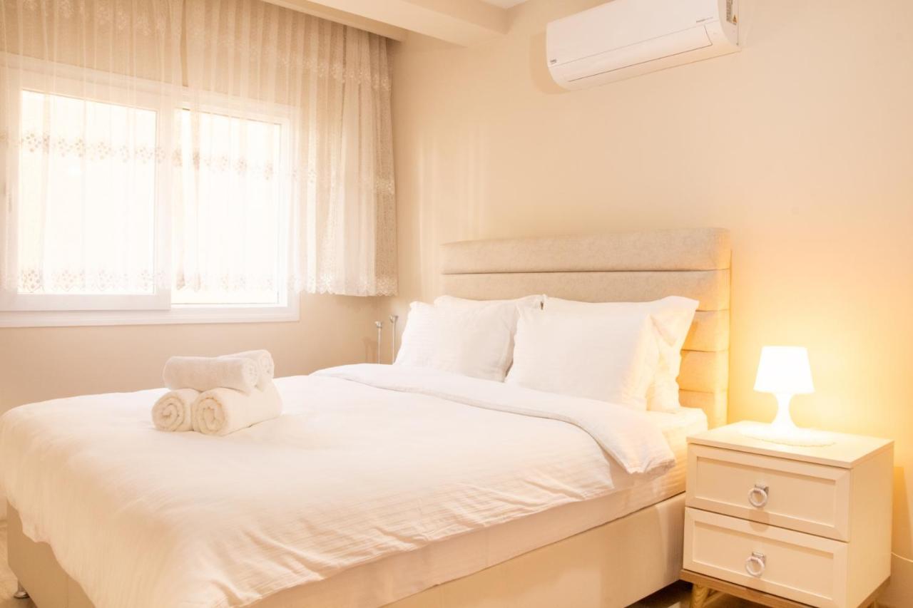 Spacious Perfect Flat With Private Pool Apartment *